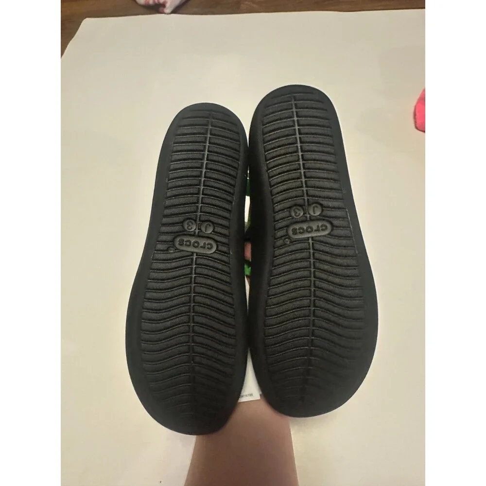 NWT Crocs Brooklyn Flat K In Black Size Junior 3